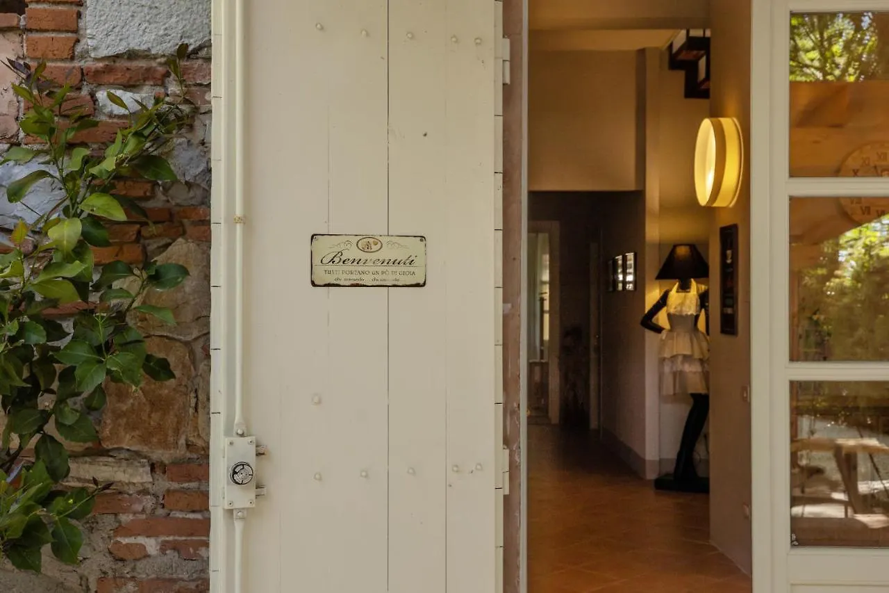 Vecchio Granaio Panzió Pisa